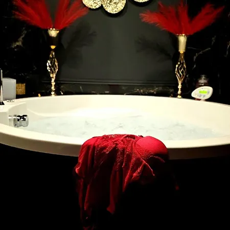O' Plaisirs Interdits - Loveroom Caen Extérieur photo
